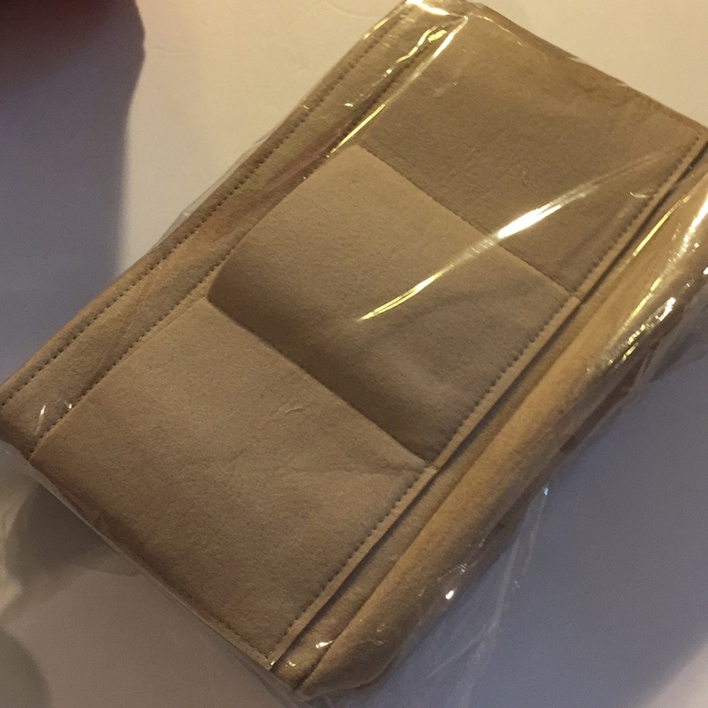 Neverfull Mm or Speedy 30 organizer Beige